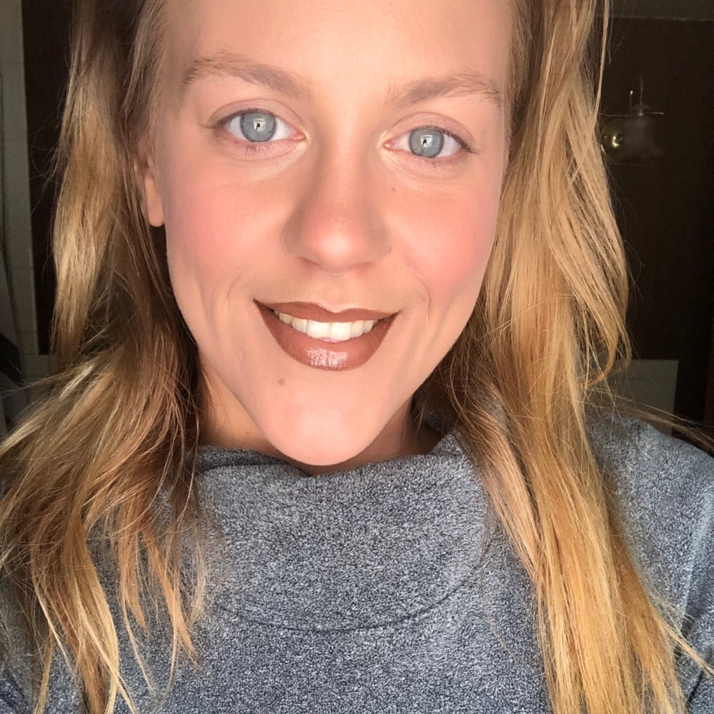 Meet your Posher, Brooke